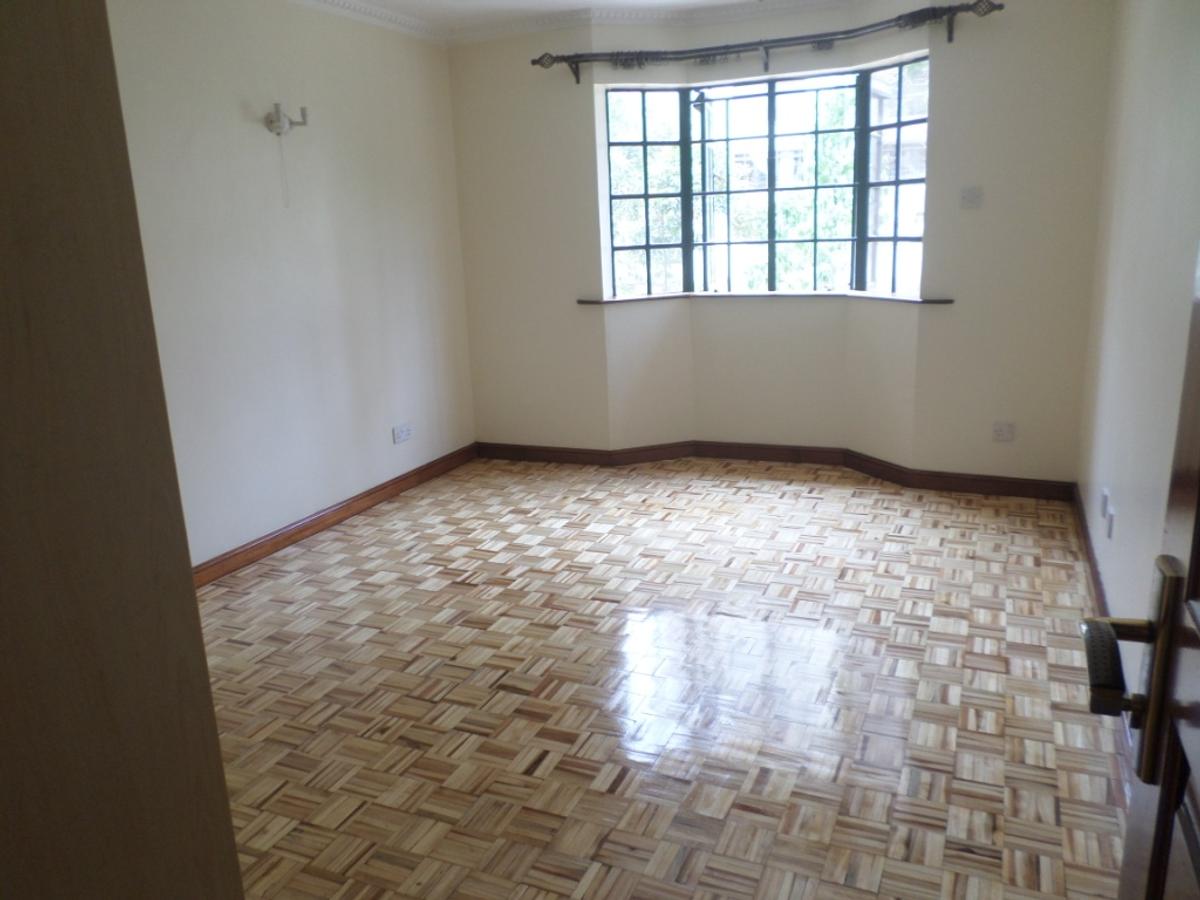 3 Bed Apartment with En Suite at Kilimani - 11