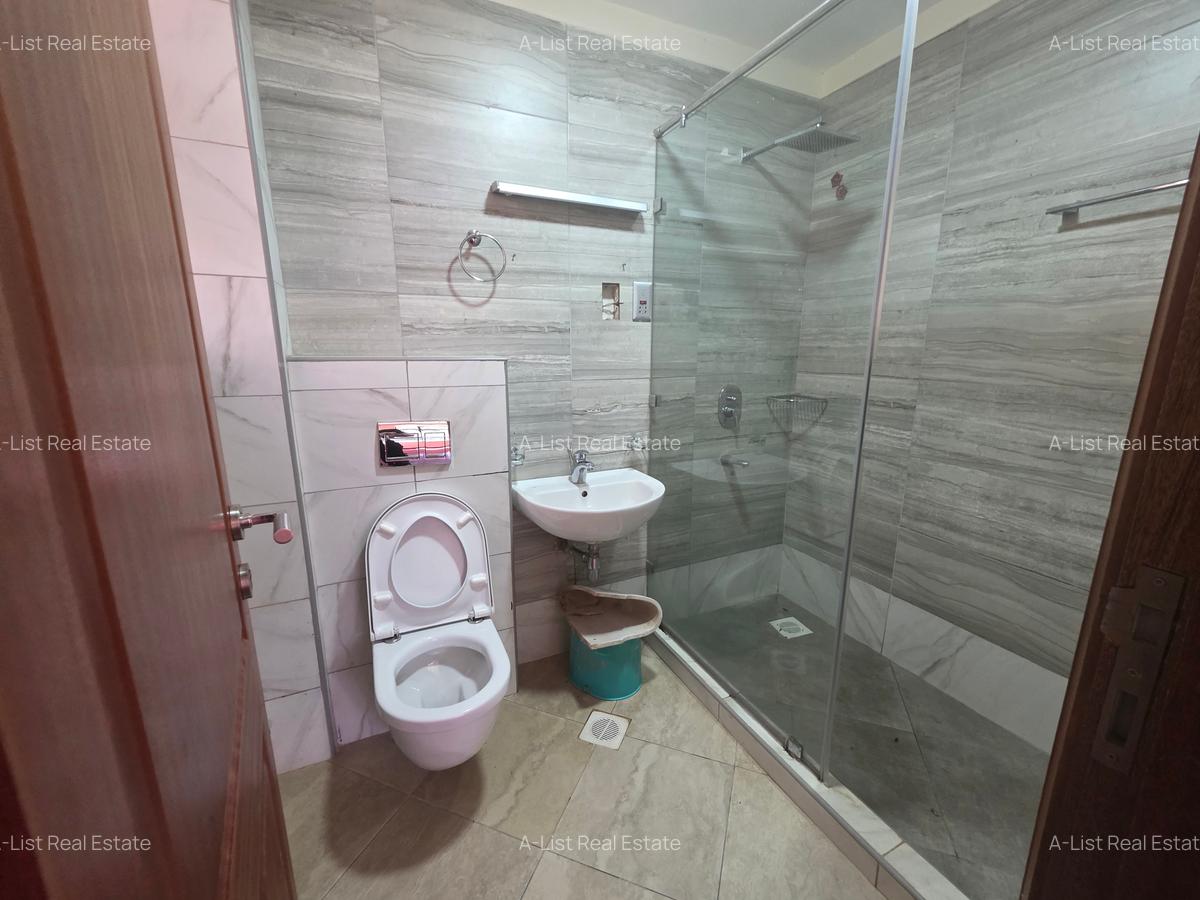 5 Bed Townhouse with En Suite at Convent Drive - 9