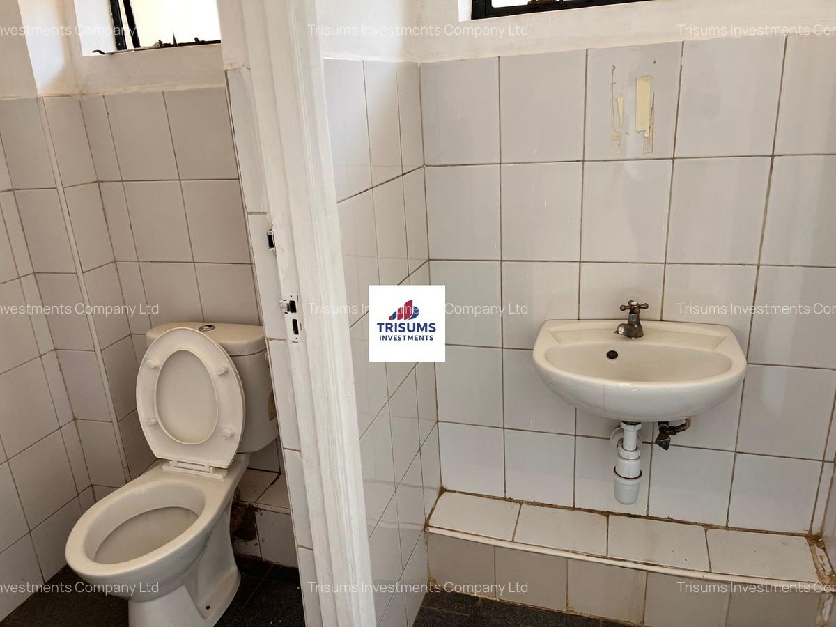 1,400 ft² Commercial Property with Fibre Internet in Westlands Area - 11