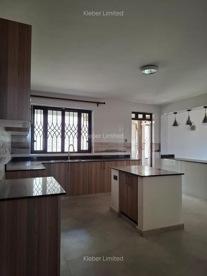 4 Bed House with En Suite in Rironi - 14