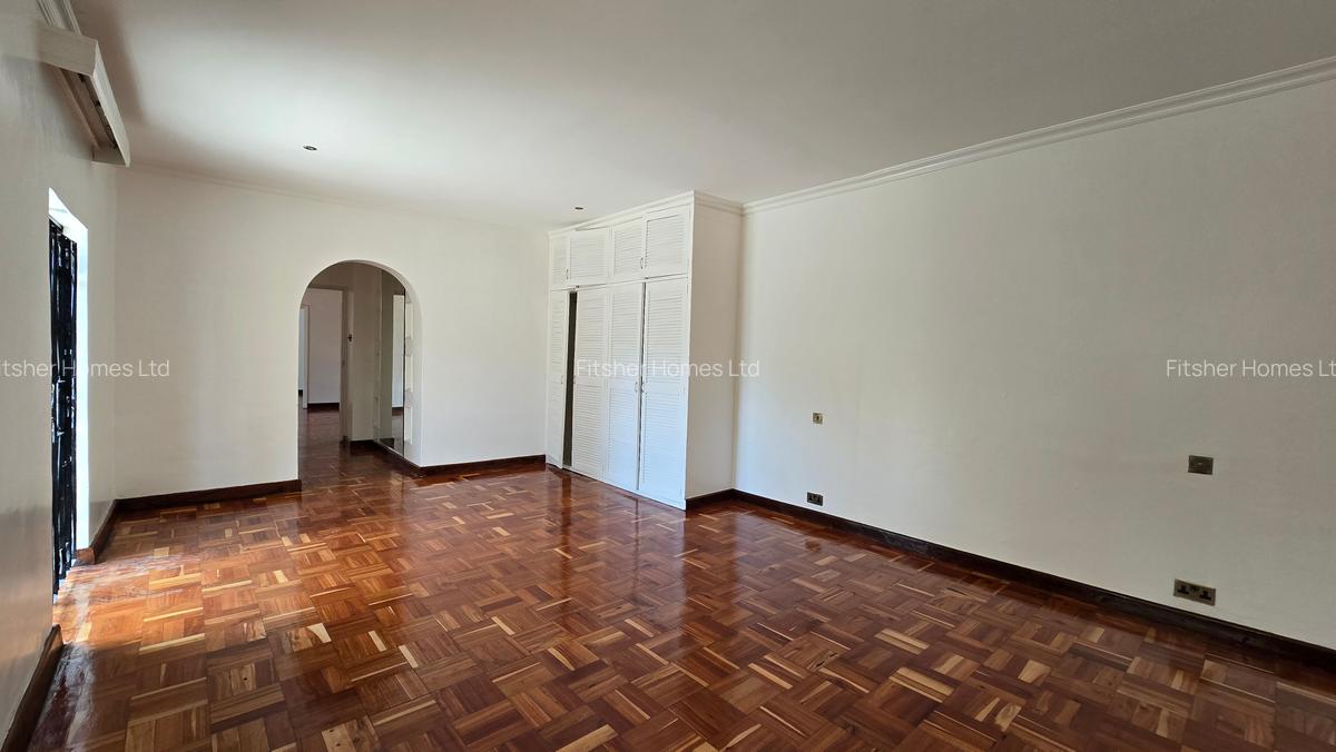 6 Bed House with En Suite in Kilimani - 14