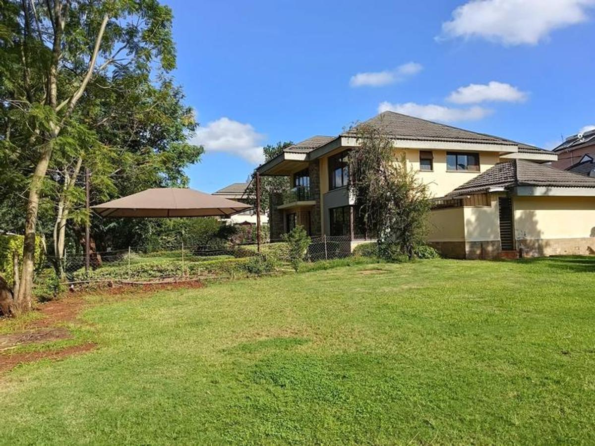 4 Bed House with En Suite at Ridgeways - 3