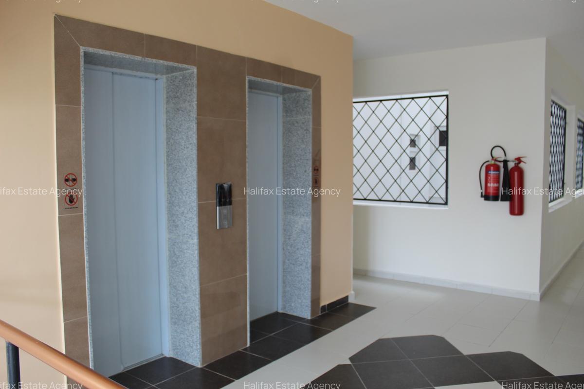 2 Bed Apartment with En Suite at Hatheru Road - 9