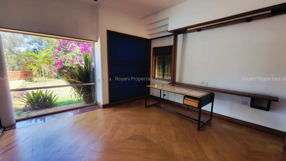 6 Bed House with En Suite in Kitisuru - 10
