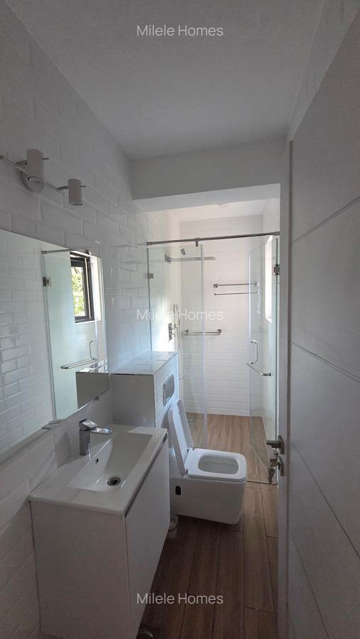 Serviced 3 Bed Apartment with En Suite at Othaya - 9
