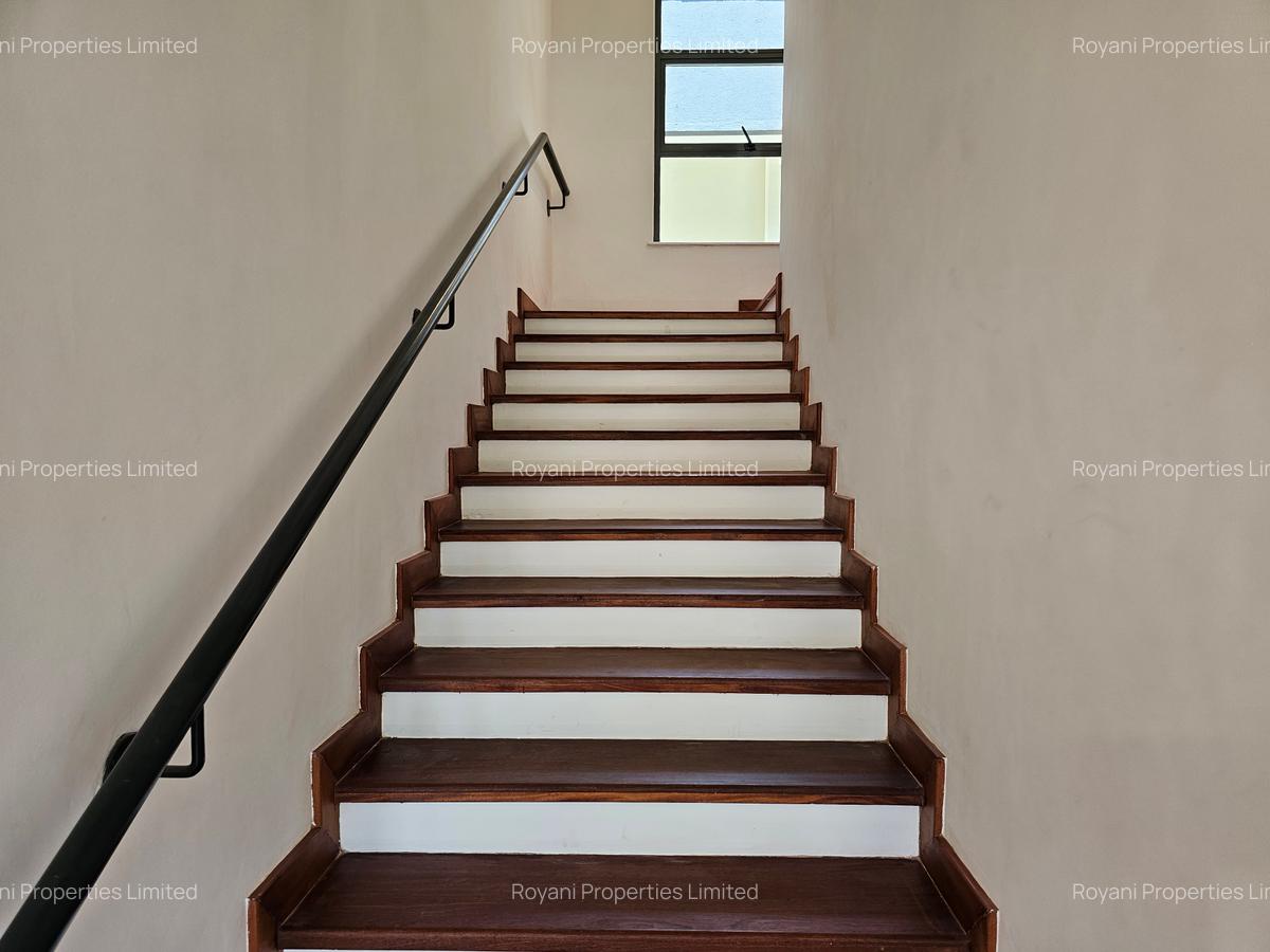 4 Bed House with En Suite in Ruaka - 5