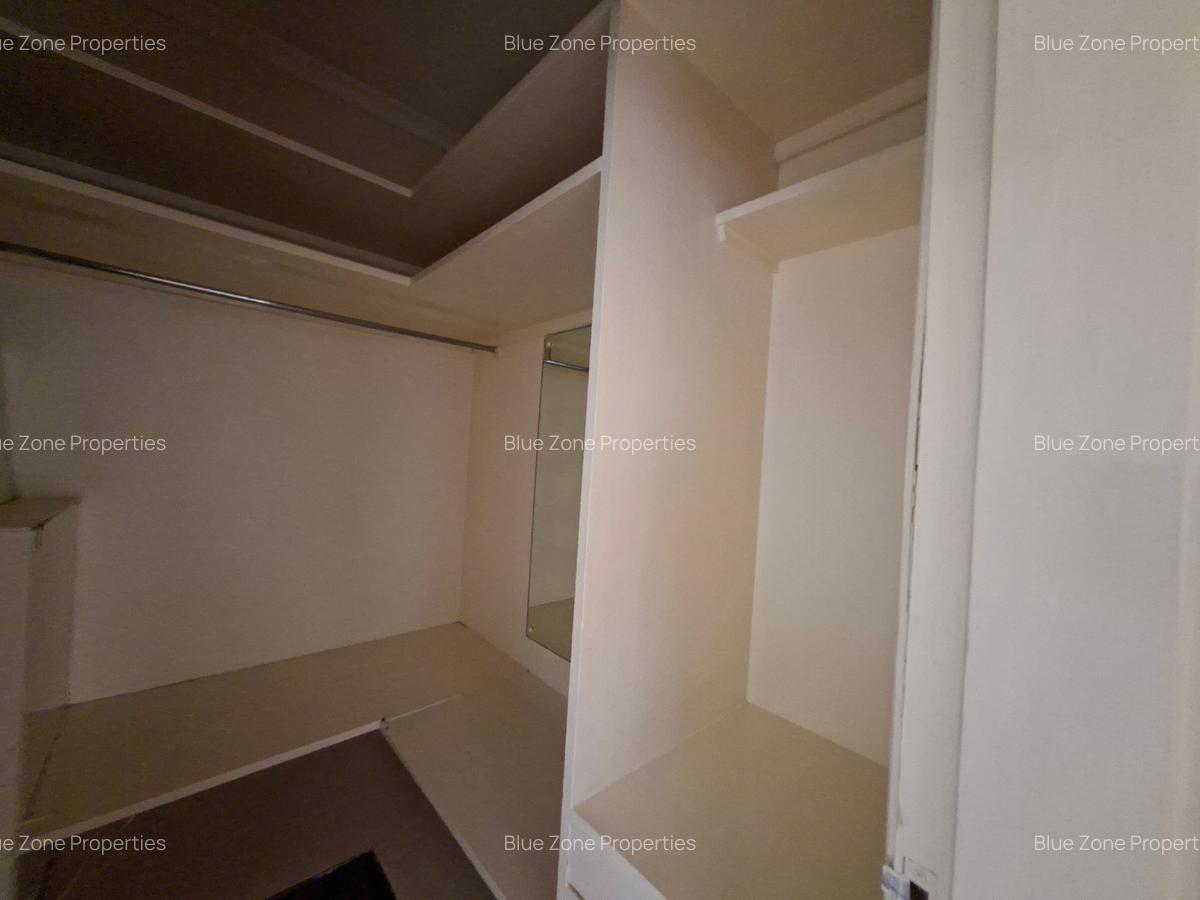 5 Bed House with En Suite at Off Un Avenue - 14