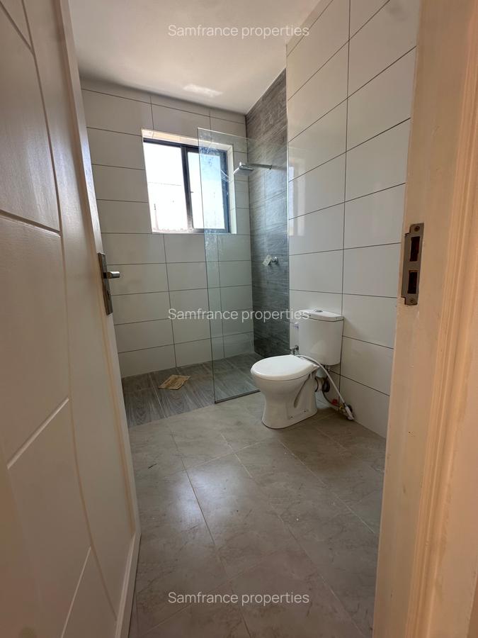 Serviced 1 Bed Apartment with En Suite at 1St Avanue - 5