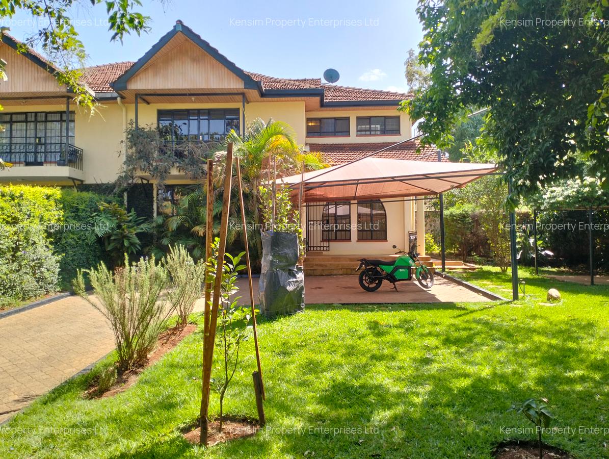 4 Bed Townhouse with En Suite in Lavington - 1