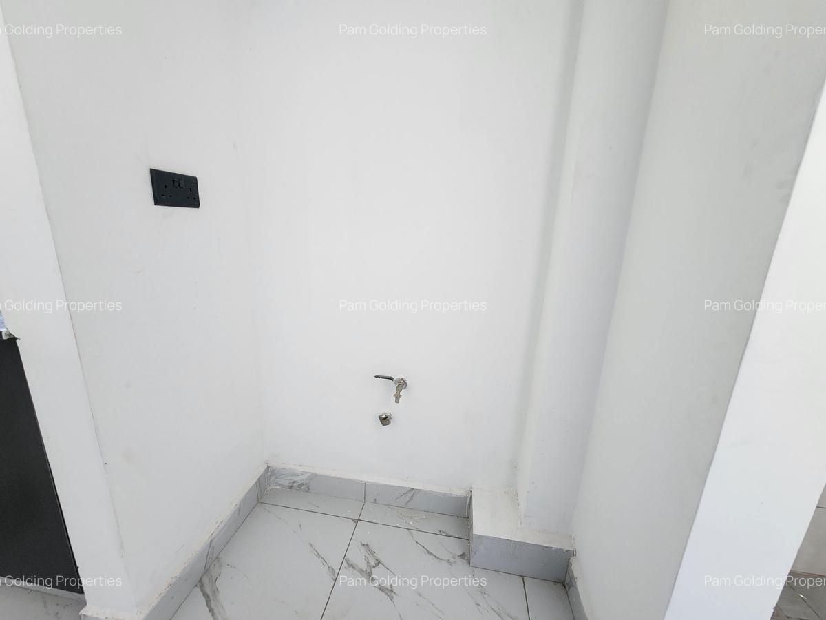 3 Bed Apartment with En Suite in Thika Road - 11