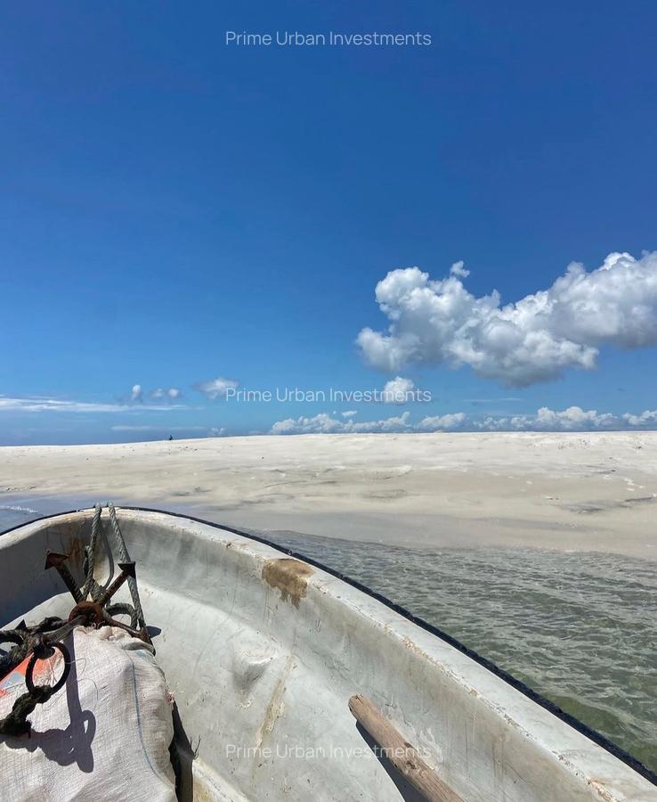 4,047 m² Land at Funzi Island Beach - 1
