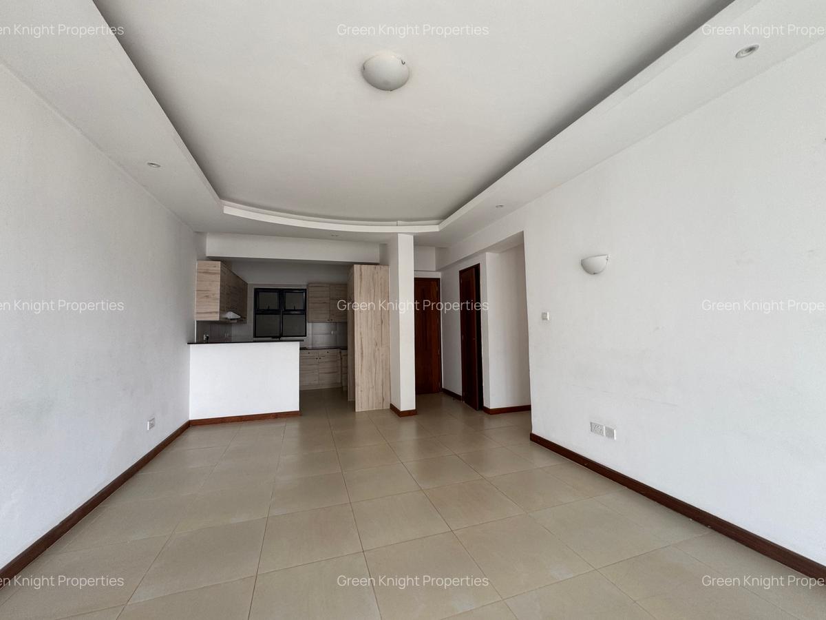 Serviced 2 Bed Apartment with En Suite in Westlands Area - 12
