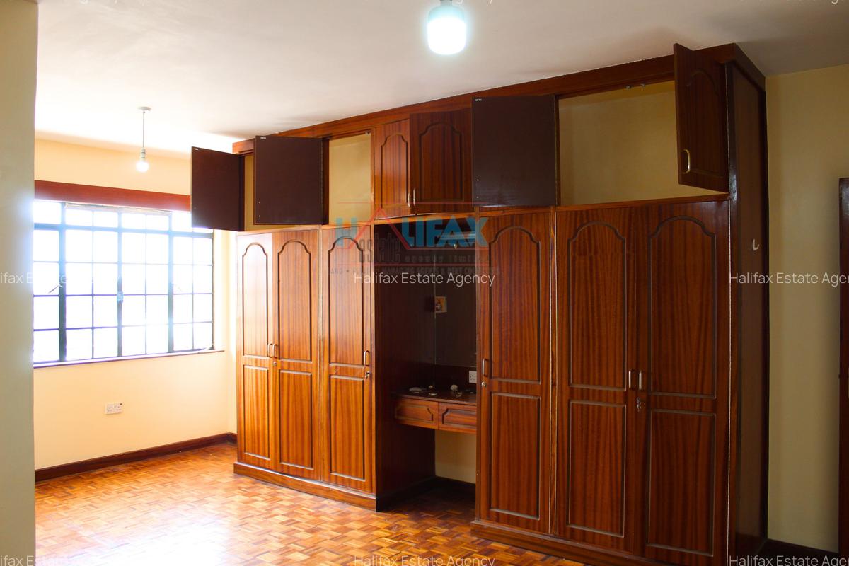 3 Bed Apartment with Borehole at Mogotio Rd - 6