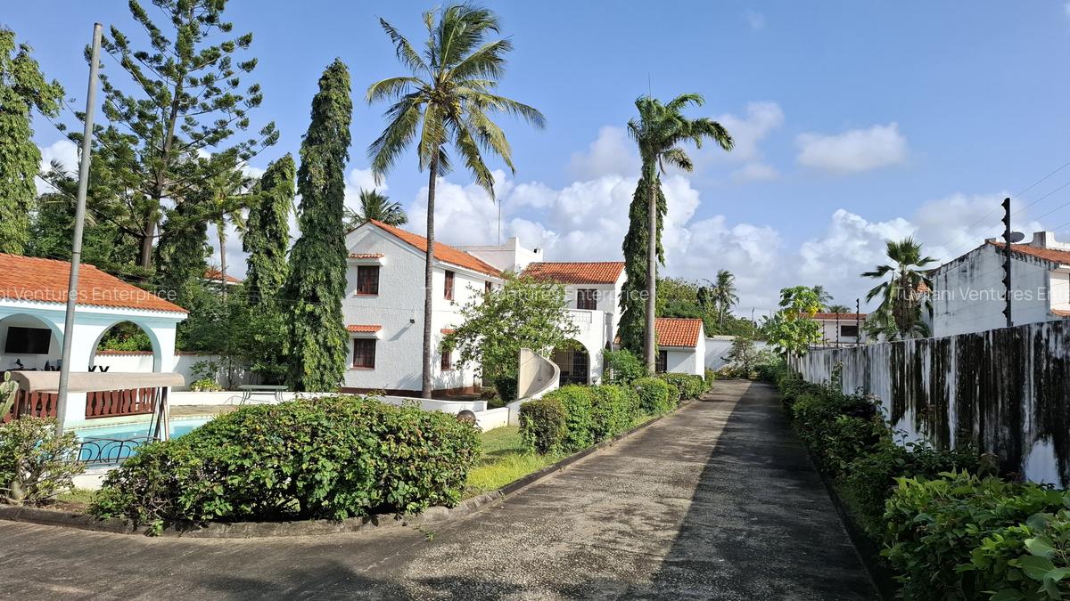 4 Bed Villa with En Suite at Nyali Mombasa - 8