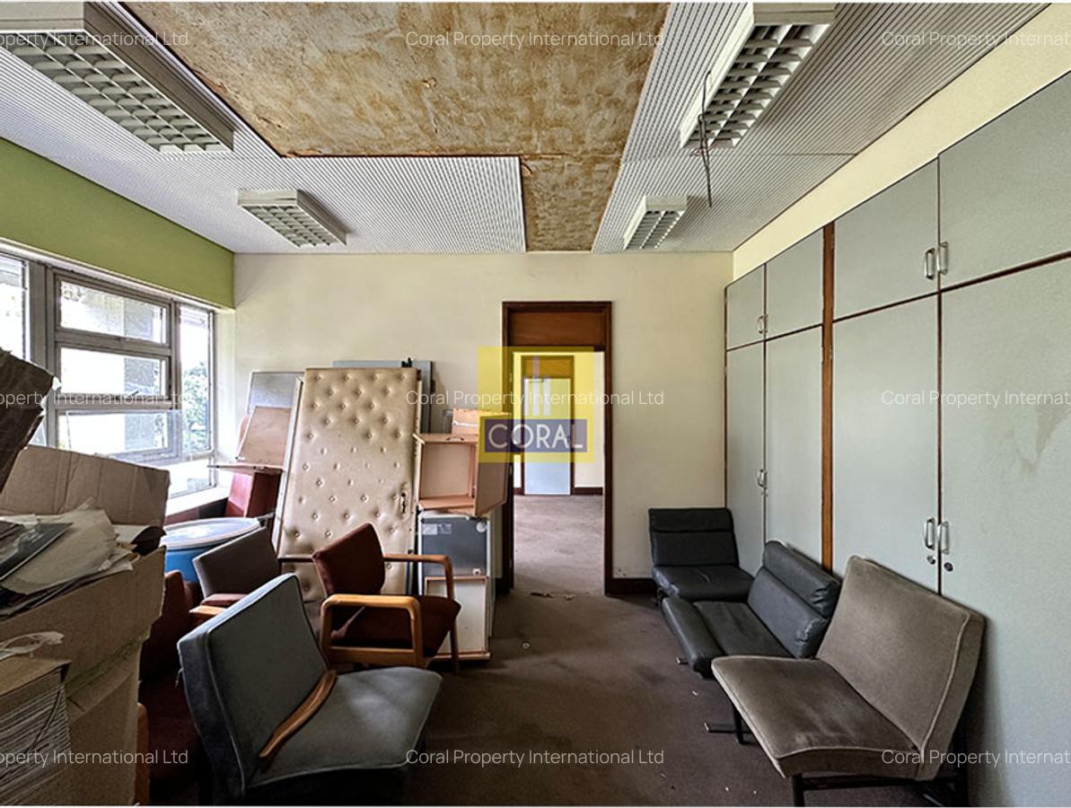 Office in Industrial Area - 5