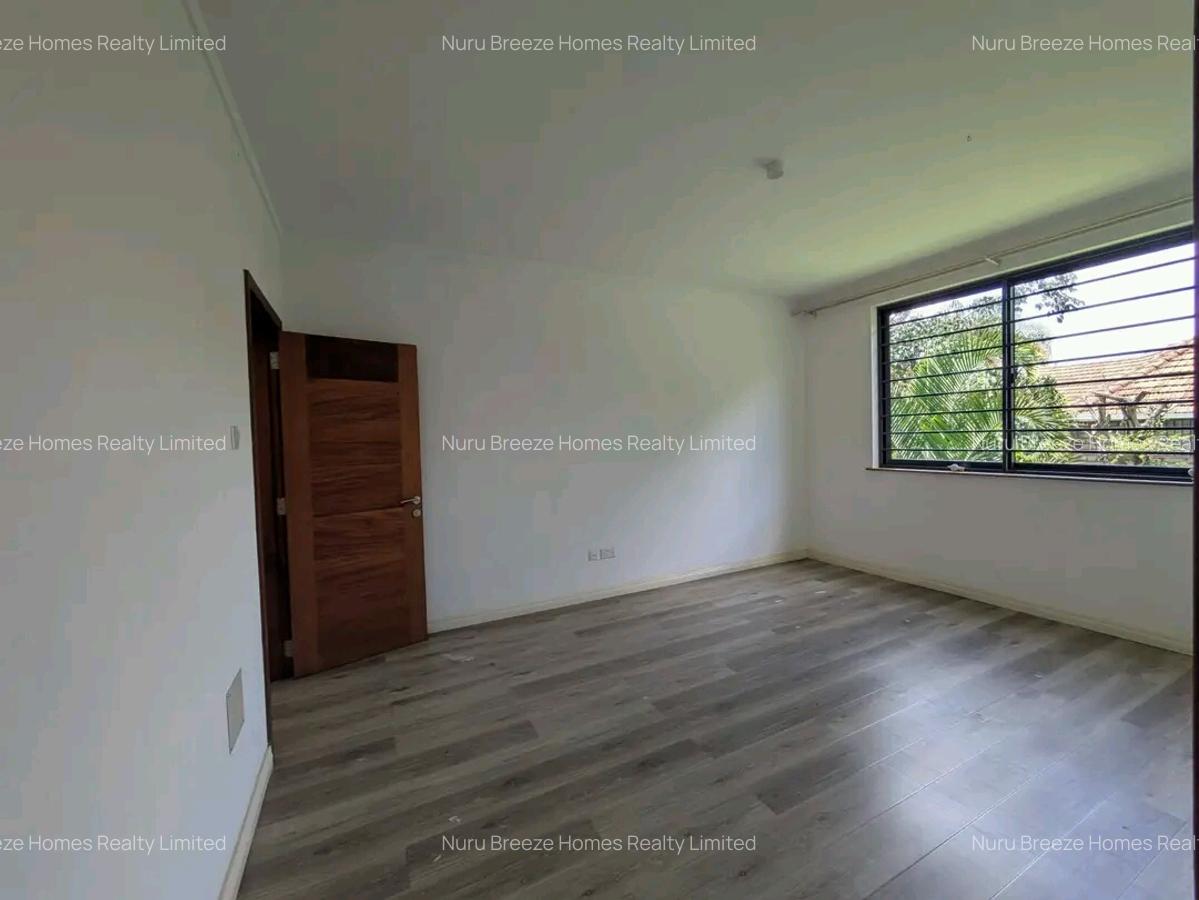 4 Bed Townhouse with En Suite in Runda - 11