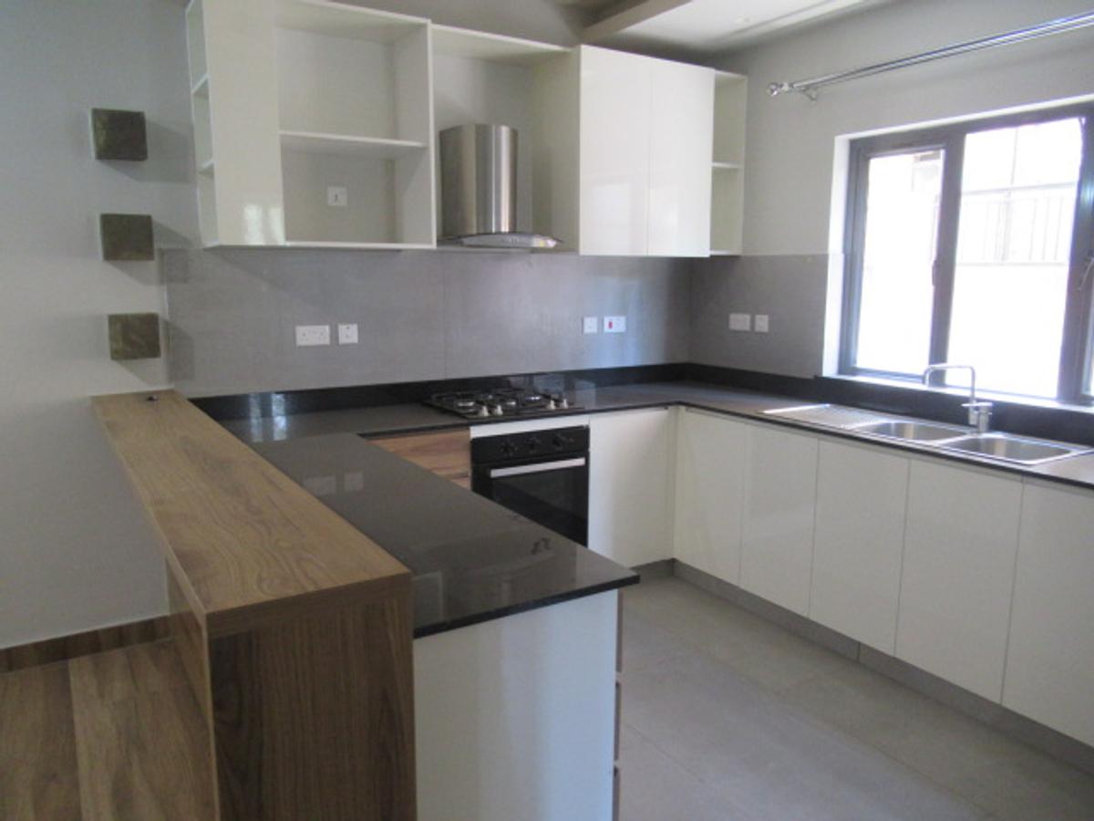 3 Bed Apartment with En Suite at Kileleshwa - 5