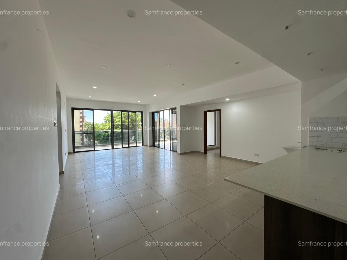 Serviced 3 Bed Apartment with En Suite at Go Khart - 8