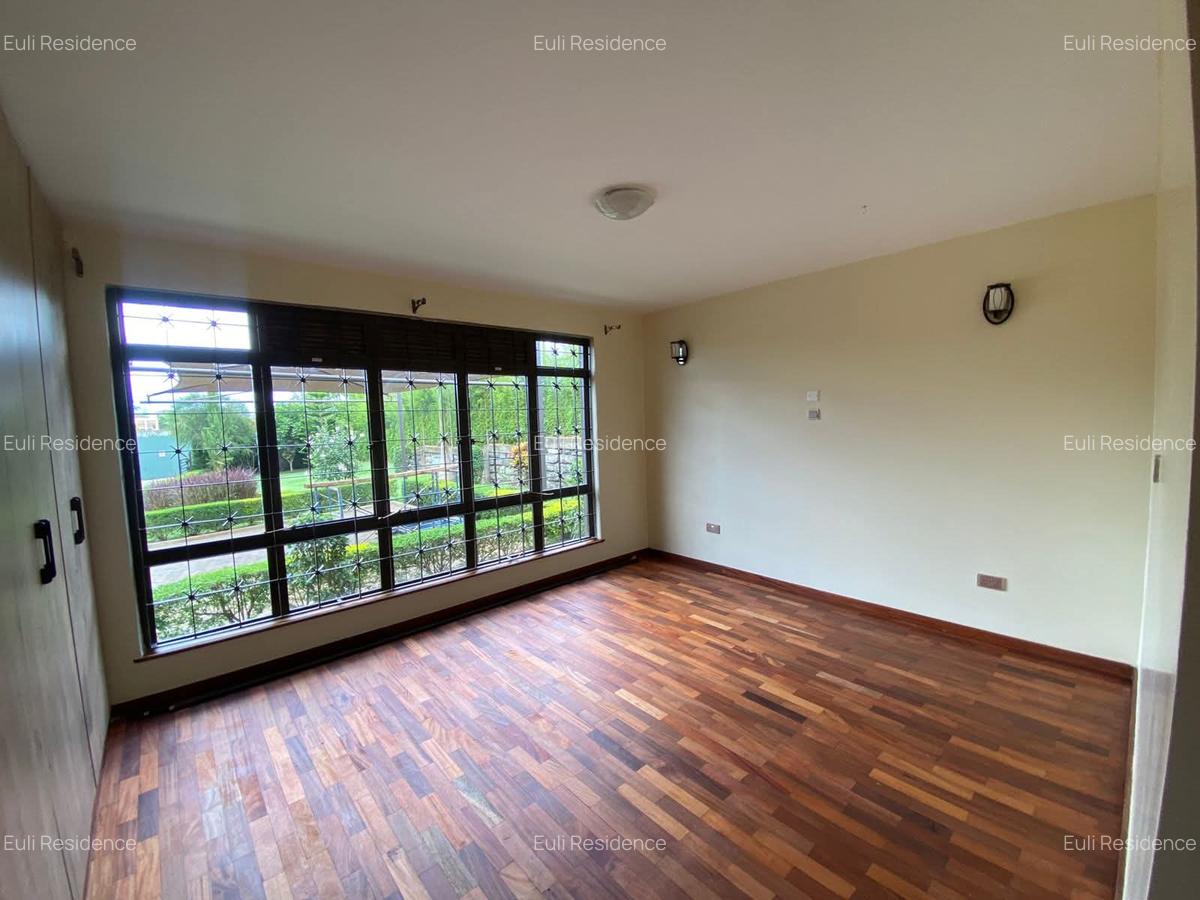 5 Bed Townhouse with En Suite at Runda Drive - 2