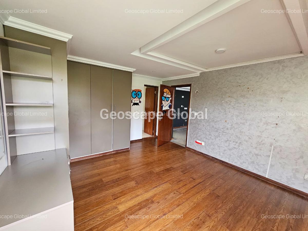 4 Bed Villa with En Suite in Kitisuru - 8