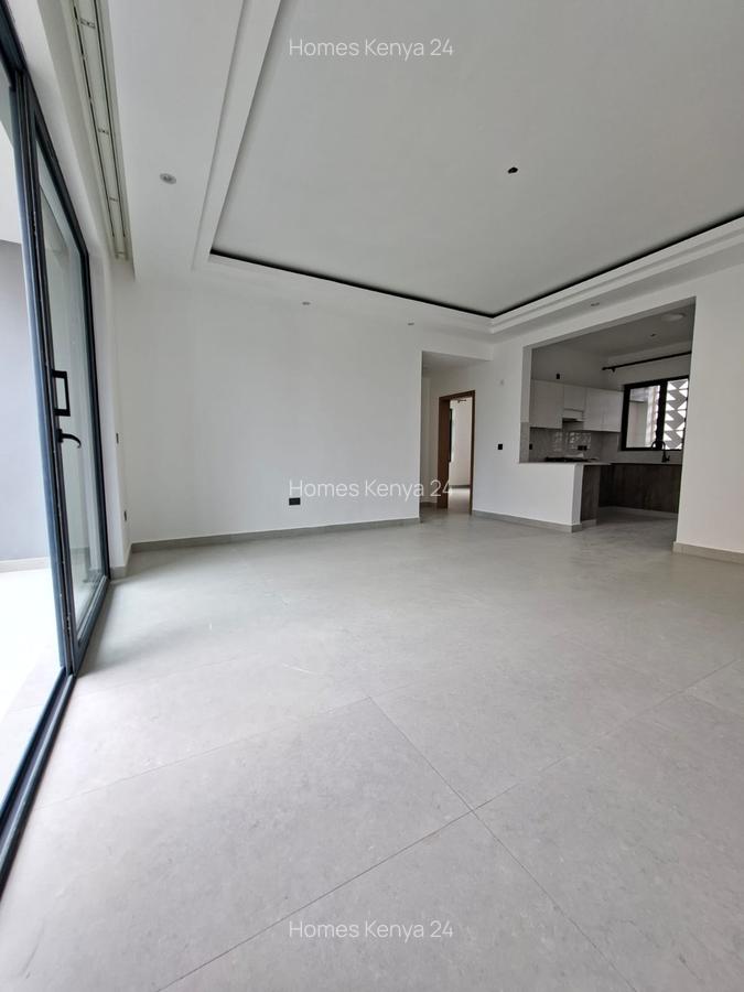 2 Bed Apartment in Brookside - 6