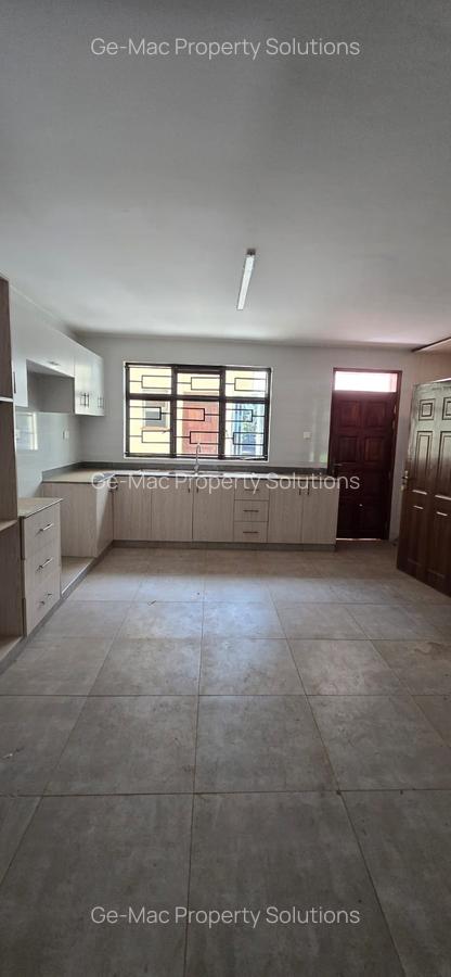 5 Bed Townhouse with En Suite in Lavington - 7