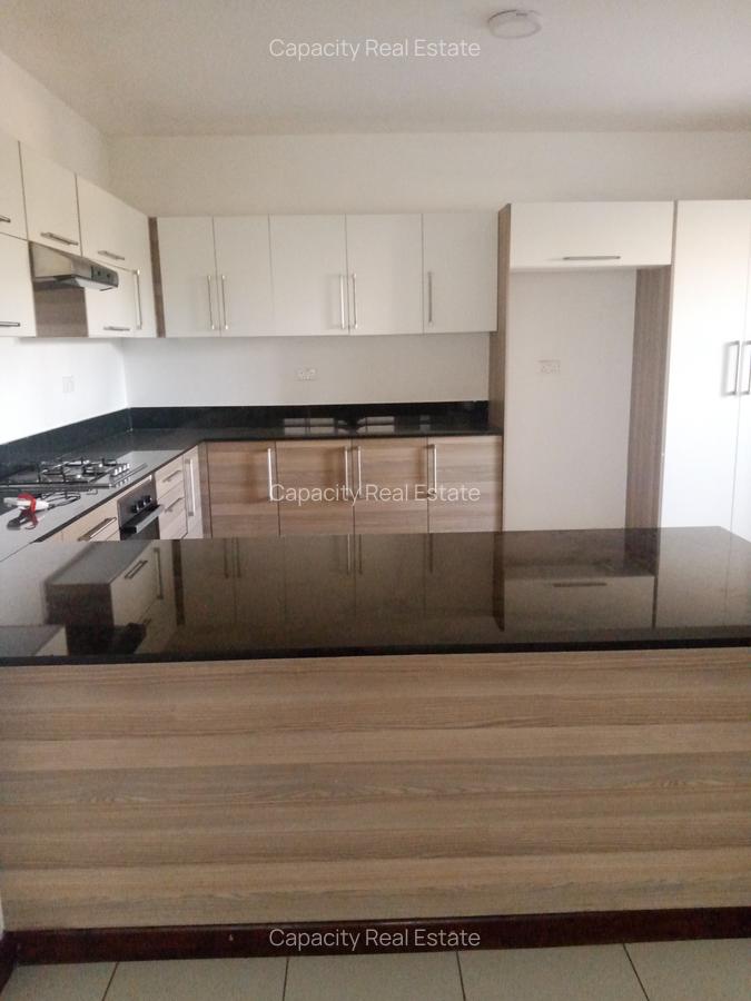 2 Bed Apartment with En Suite in Westlands Area - 13