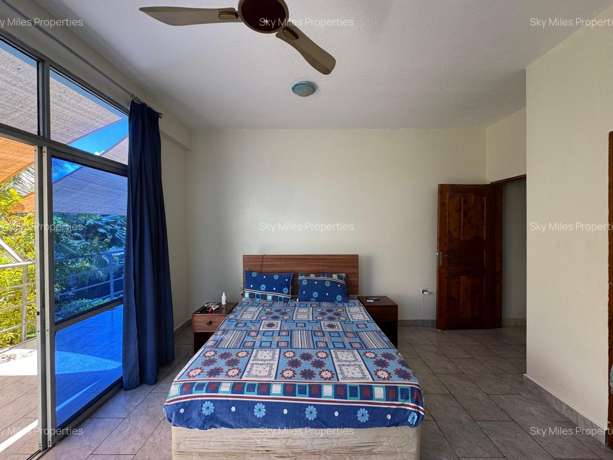 3 Bed Villa with En Suite at Diani Airport - 11