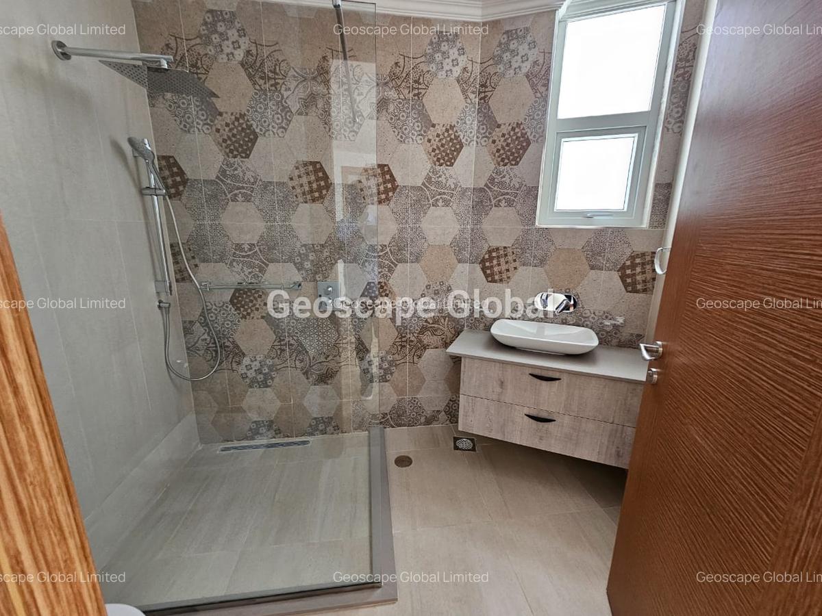 4 Bed Apartment with En Suite in Westlands Area - 8