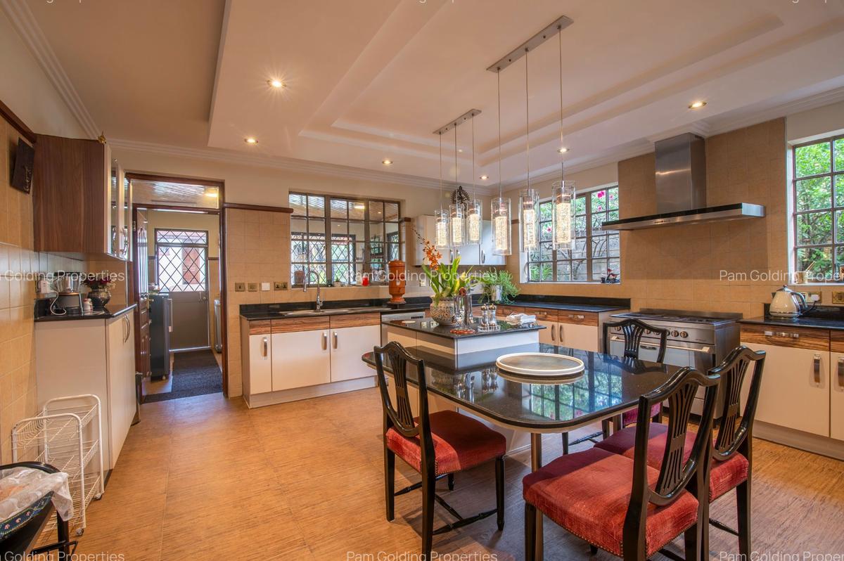 4 Bed House at Nyari - 3