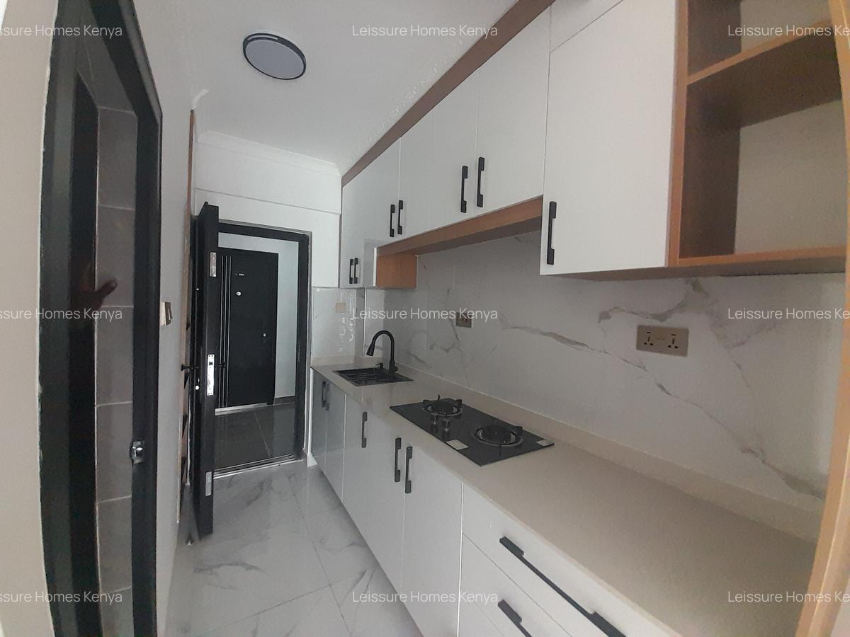 Studio Apartment with Gym at Wood Avenue - 12