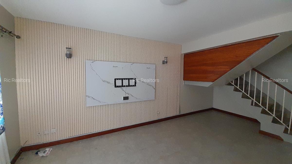 4 Bed Townhouse with En Suite at Rapta Road - 3