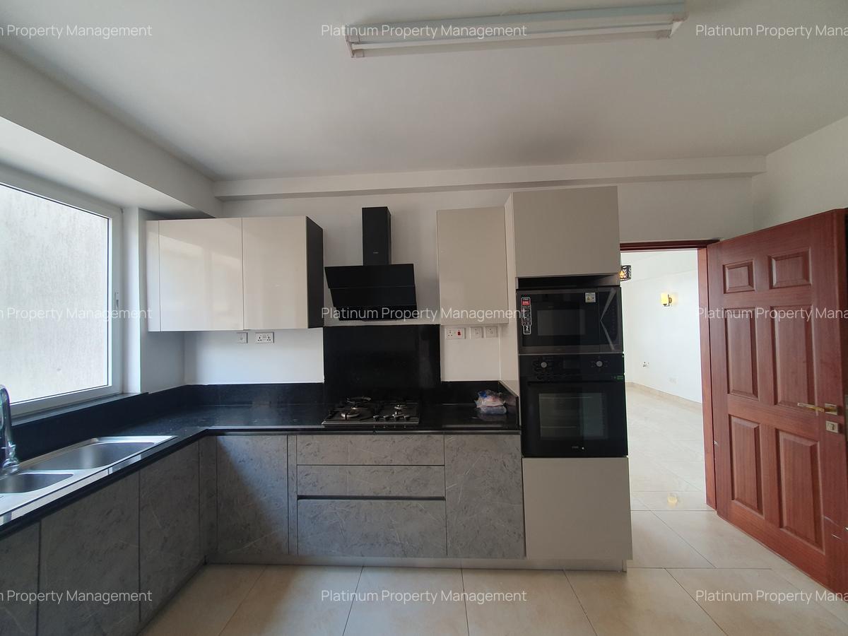 3 Bed Apartment with En Suite in General Mathenge - 6
