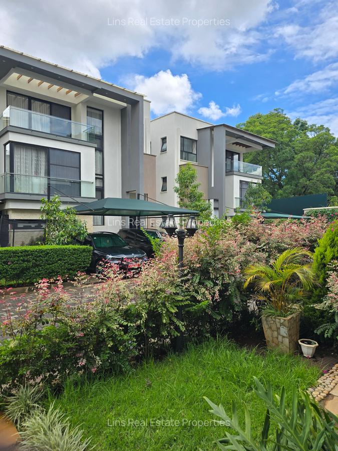 5 Bed Townhouse with En Suite in Lavington - 2