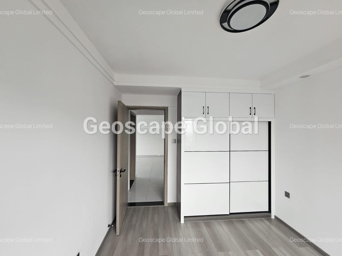 2 Bed Apartment with En Suite in Westlands Area - 11