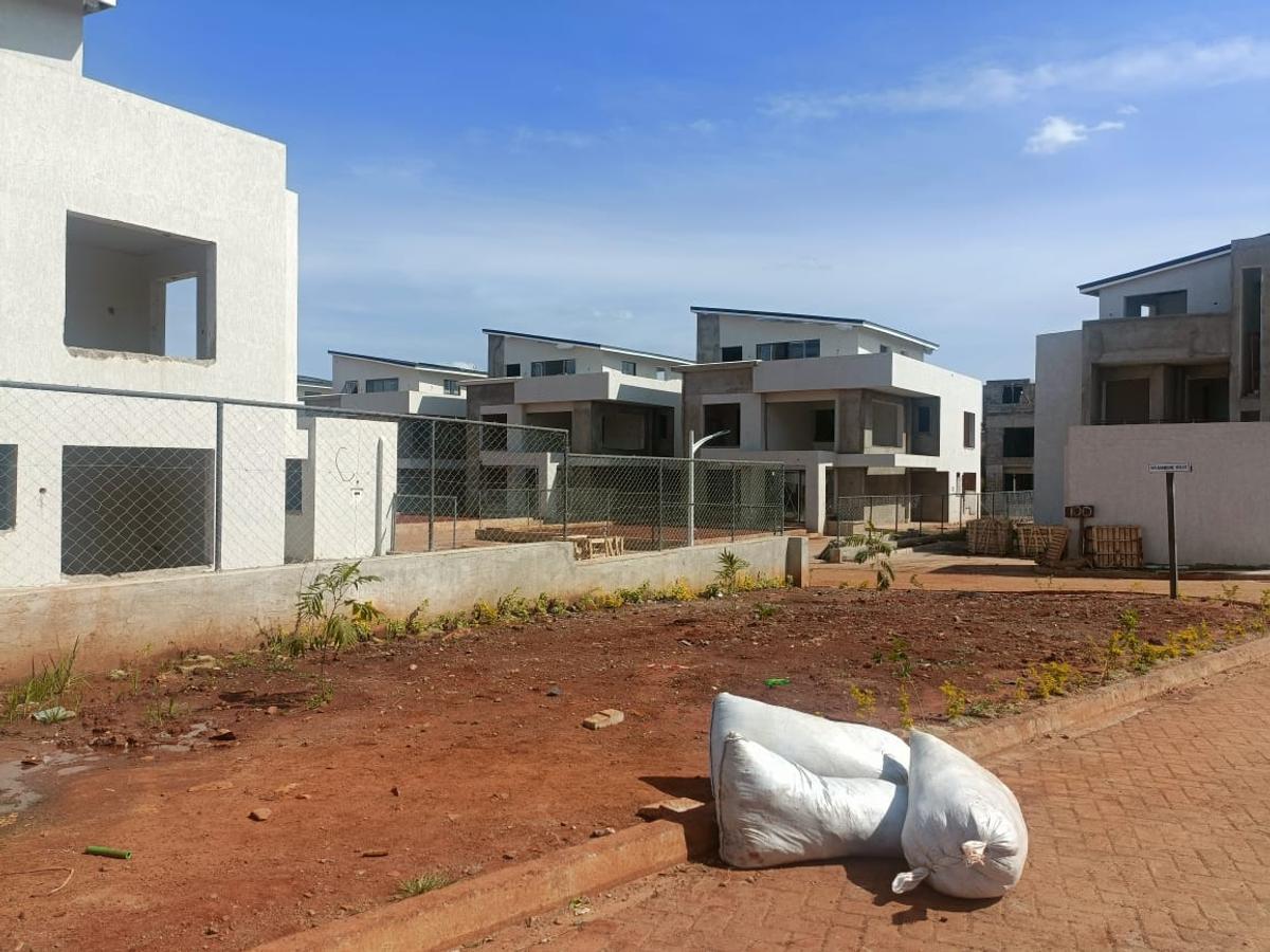 4 Bed Townhouse with En Suite at Runda - 15