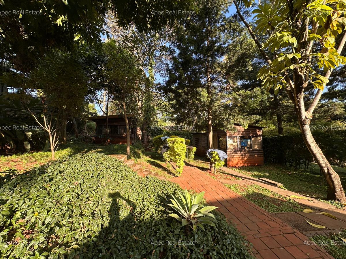 4 Bed House with En Suite in Muthaiga - 13