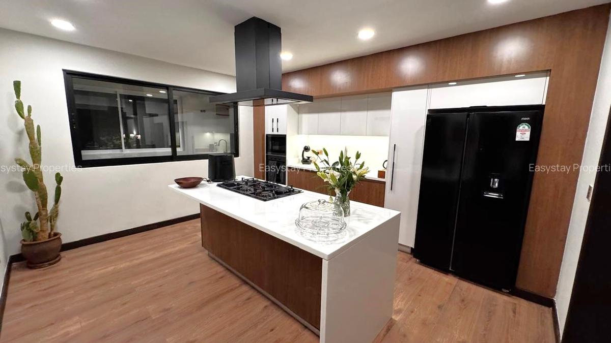 Furnished 3 Bed Apartment with En Suite in Riverside - 3