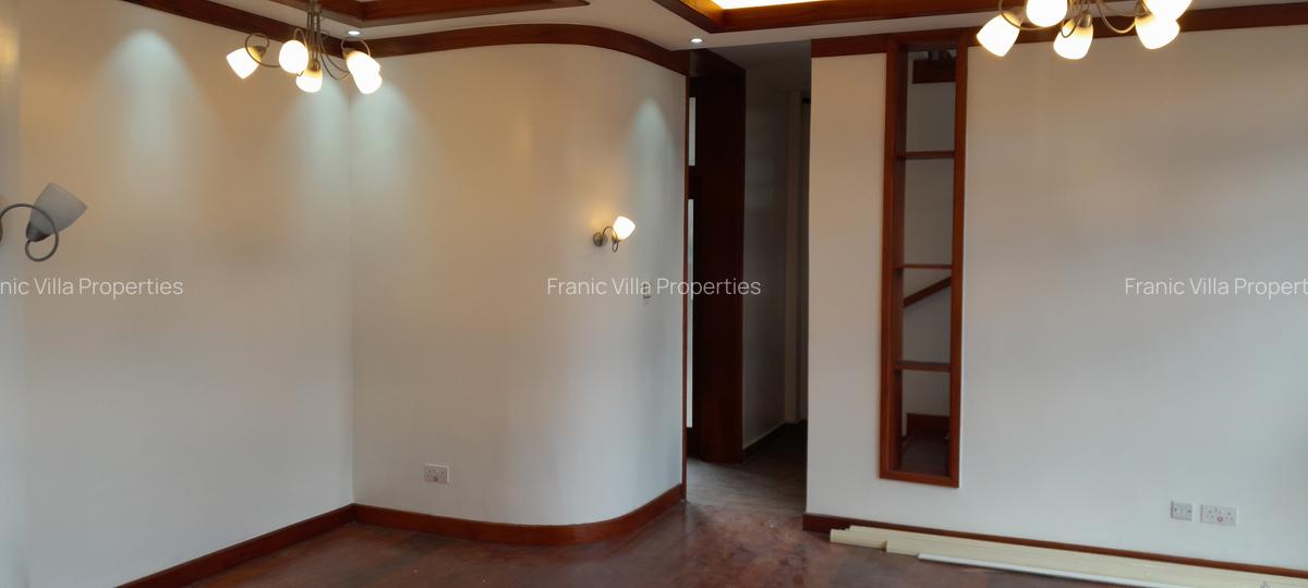 3 Bed House with En Suite at Nyari - 16