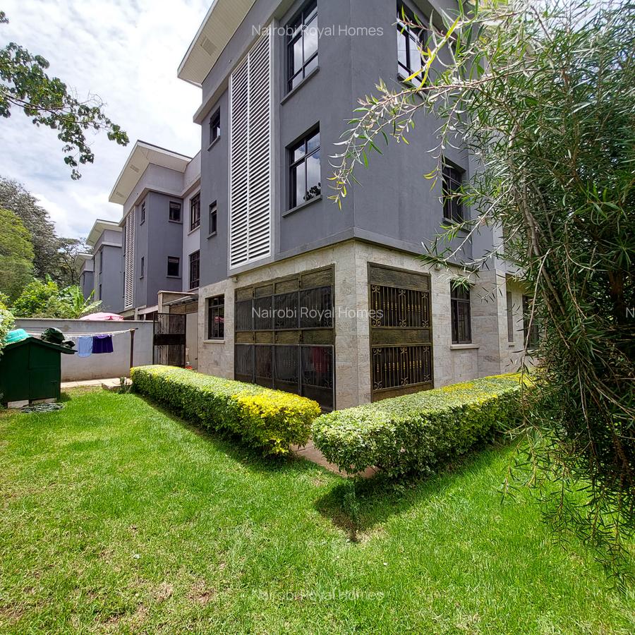 5 Bed Townhouse with En Suite at Off Convent Drive - 4