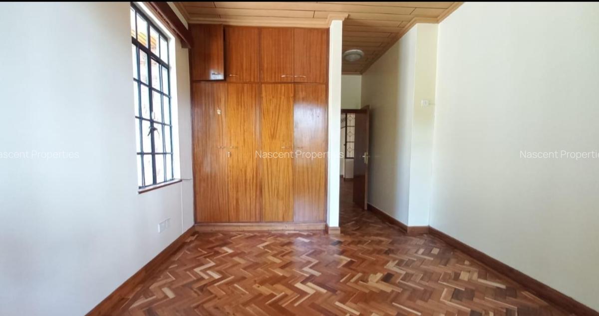 4 Bed Townhouse with En Suite in Spring Valley - 7