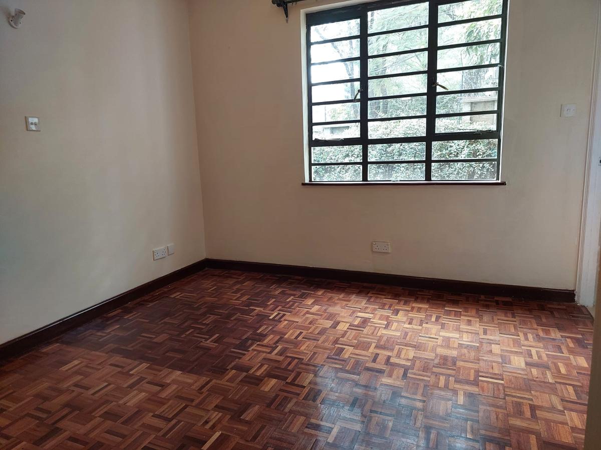 3 Bed Apartment with En Suite in Kileleshwa - 5