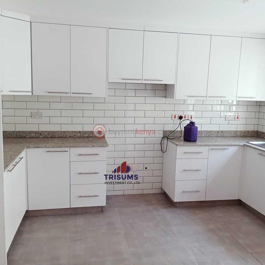 3 Bed Villa with En Suite at Argwings Kodhek Rd - 4