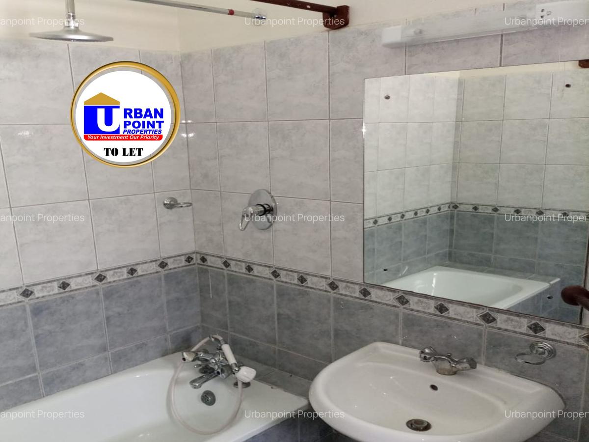 5 Bed Villa with En Suite in Nyali Area - 12