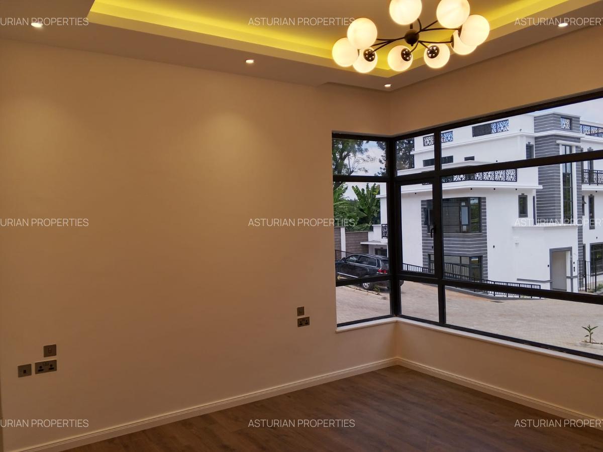 5 Bed Townhouse with En Suite in Lavington - 5