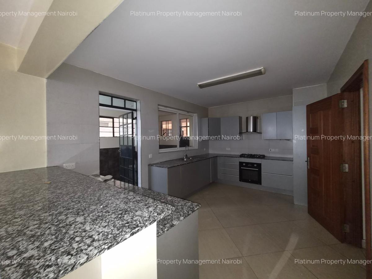 4 Bed Apartment with En Suite at 3Rd Parklands - 3