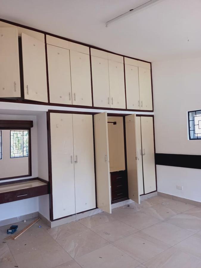 4 Bed Townhouse with Swimming Pool in Nyali Area - 7