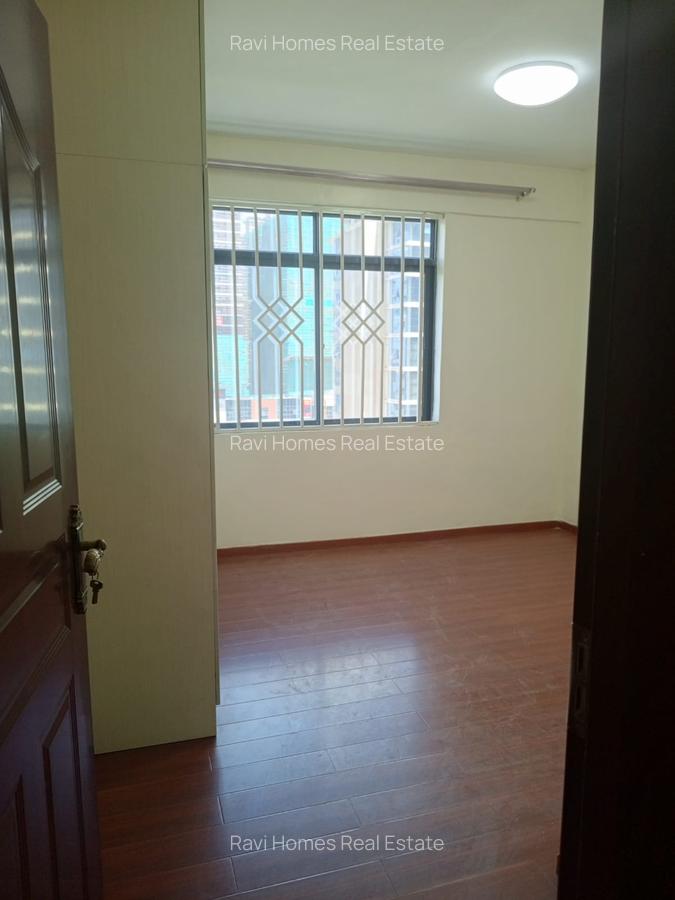 3 Bed Apartment with En Suite in Kilimani - 11