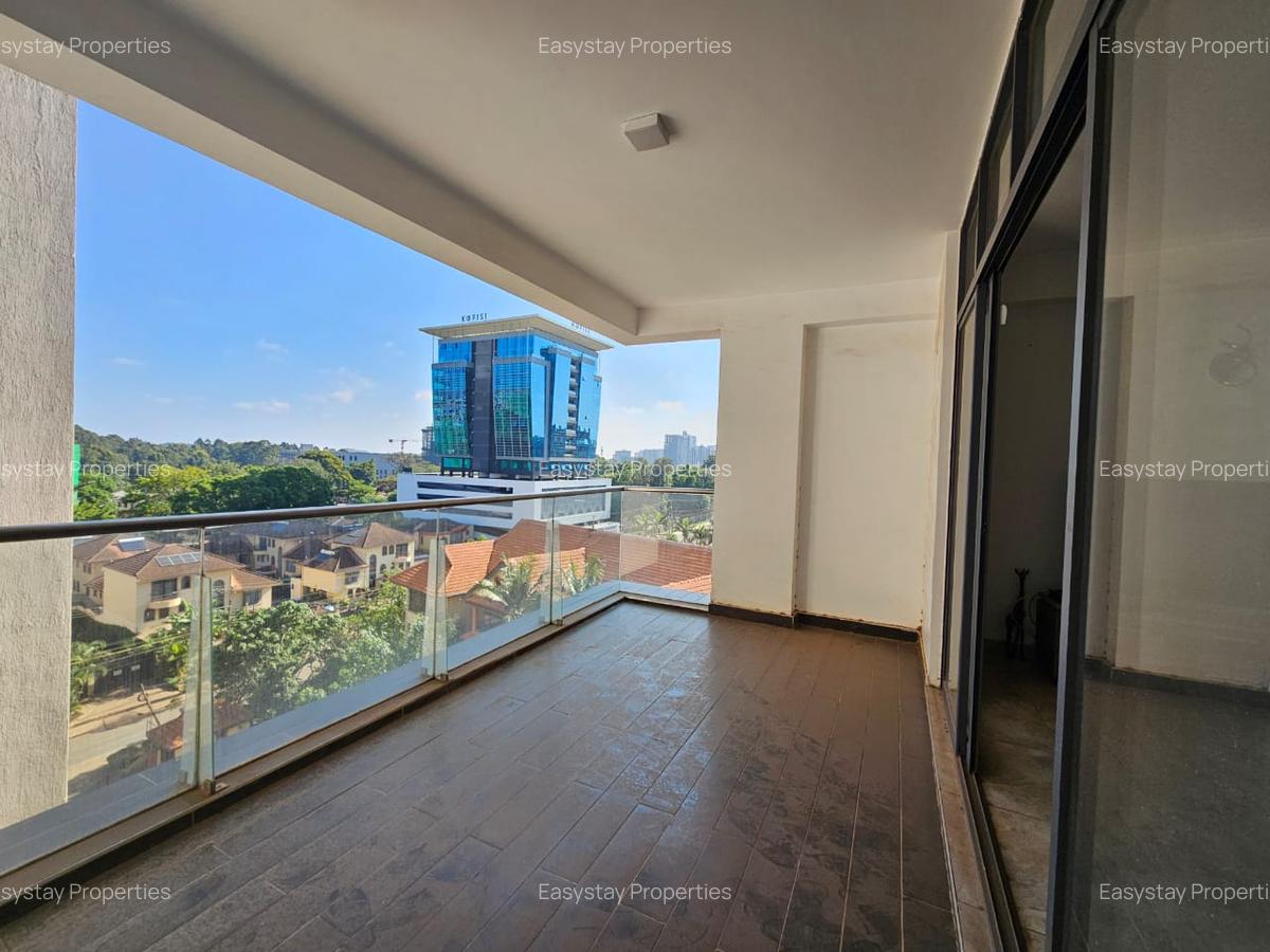 4 Bed Apartment with En Suite in Westlands Area - 1