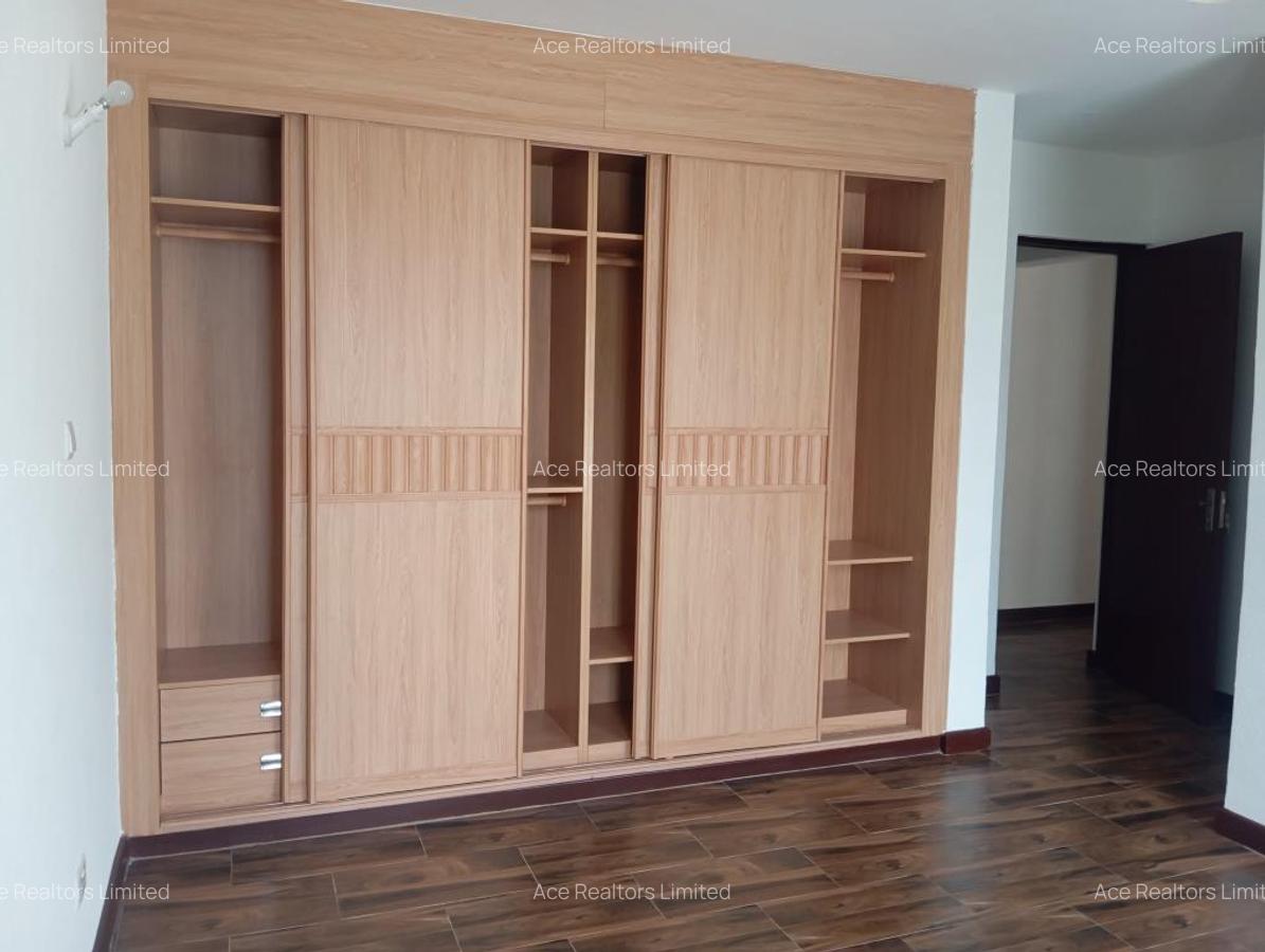 5 Bed Apartment with En Suite at Donyo Sabuk Avenue - 14